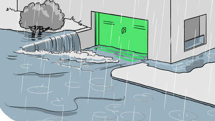 Hochwasserschutztor vor Garage im Überschwemmungsfall